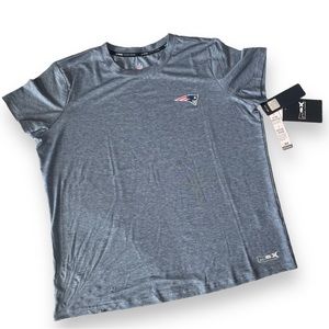 NWT NFL Fan Gear Woman’s New England Patriots Logo T-Shirt Size Large